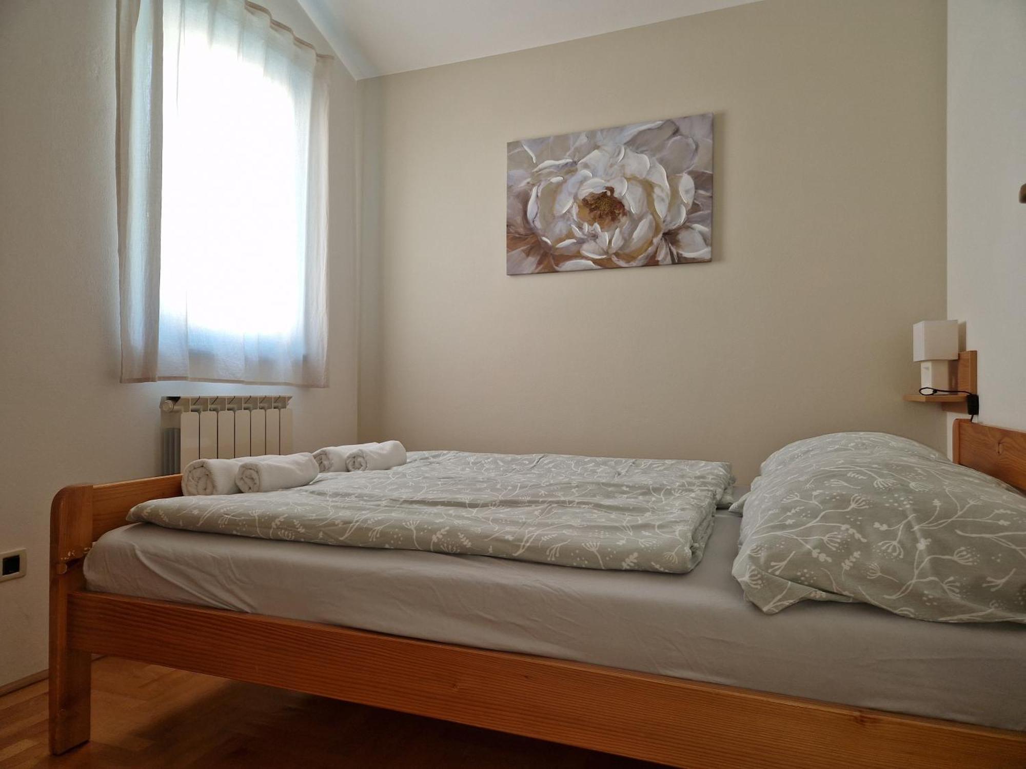 Apartment Karla Porec Bagian luar foto