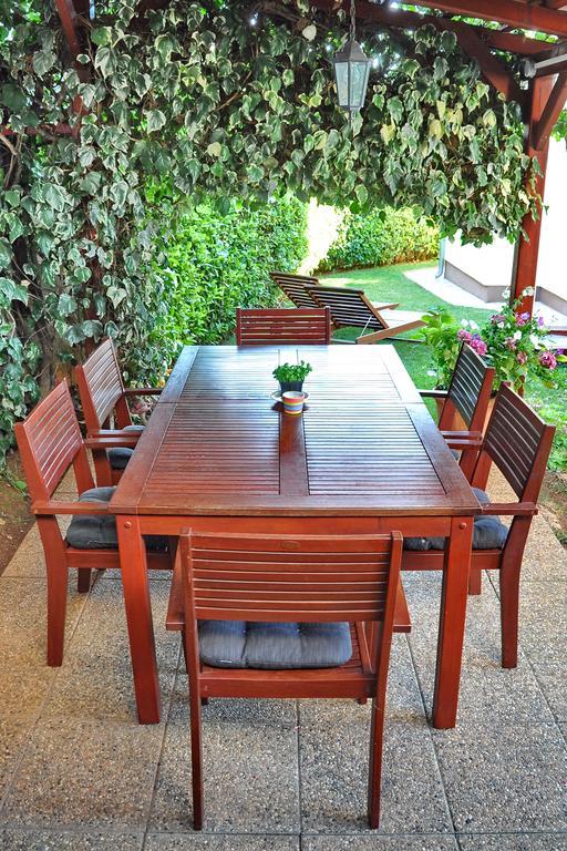 Apartment Karla Porec Bagian luar foto