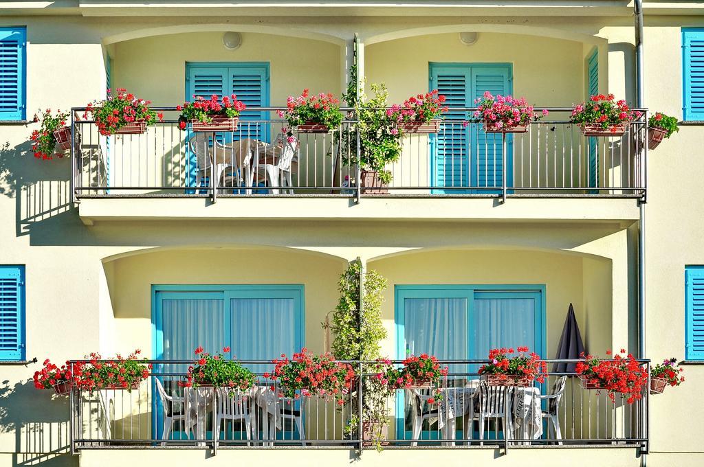 Apartment Karla Porec Bagian luar foto